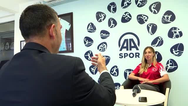 Şahika Ercümen: Benim için suyun altı ikinci bir ev (1)