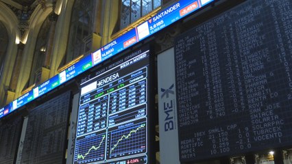 El Ibex 35 cotiza a la baja y no consigue recuperar los 9.300 puntos