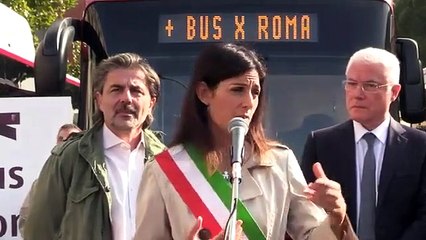 Raggi - In servizio 15 nuovi bus ecologici a metano (30.10.19)
