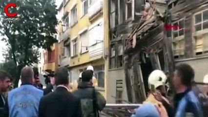 Üsküdar'da binada çökme