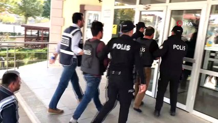 Dernek başkanı ile mahalle muhtarını öldürdükleri iddia edilen cinayet zanlıları adliyede