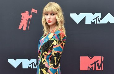 Taylor Swift to receive Artist of the Decade gong at AMAs