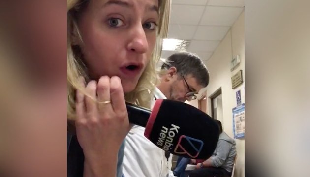 Grèce : une journaliste de Konbini news et l'eurodéputé Damien Carême interdits d'entrer dans le camp de Samos