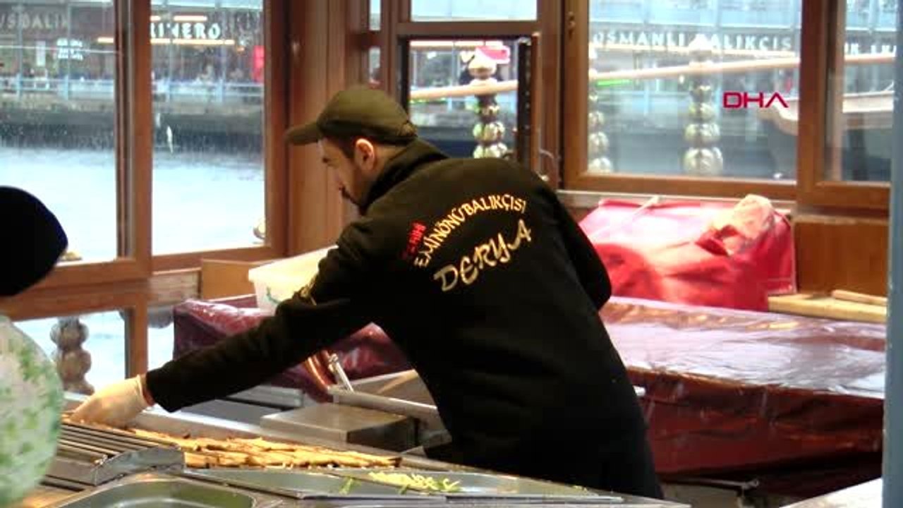 Eminönü'ndeki balıkçılar yürütmeyi durdurma kararı için mahkemeye başvurdu -2