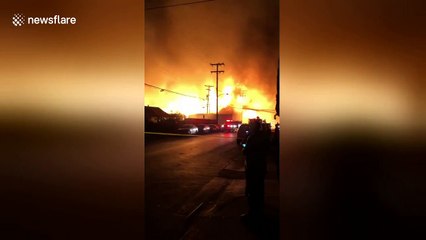 Wood pallet company caught in explosive fire in Los Angeles
