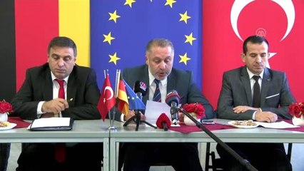 Almanya'da bir Türk'e şiddet uyguladığı öne sürülen polislere protesto - KÖLN