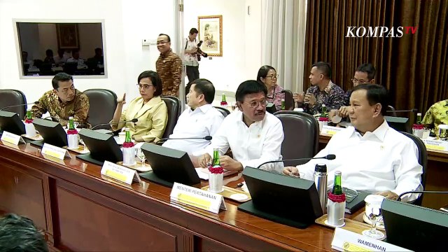 Ketika Prabowo Gagal Berfoto dengan Sri Mulyani Gara-gara Jokowi