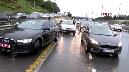 İstanbul'da çakarlı araç denetimi