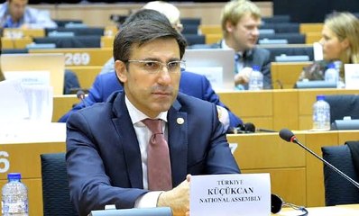Türk Profesör, ABD Kongresinde ders verir gibi Barış Pınarı Harekatı'nı anlattı: ABD gibi Türkiye de teröristlere izin vermeyecek