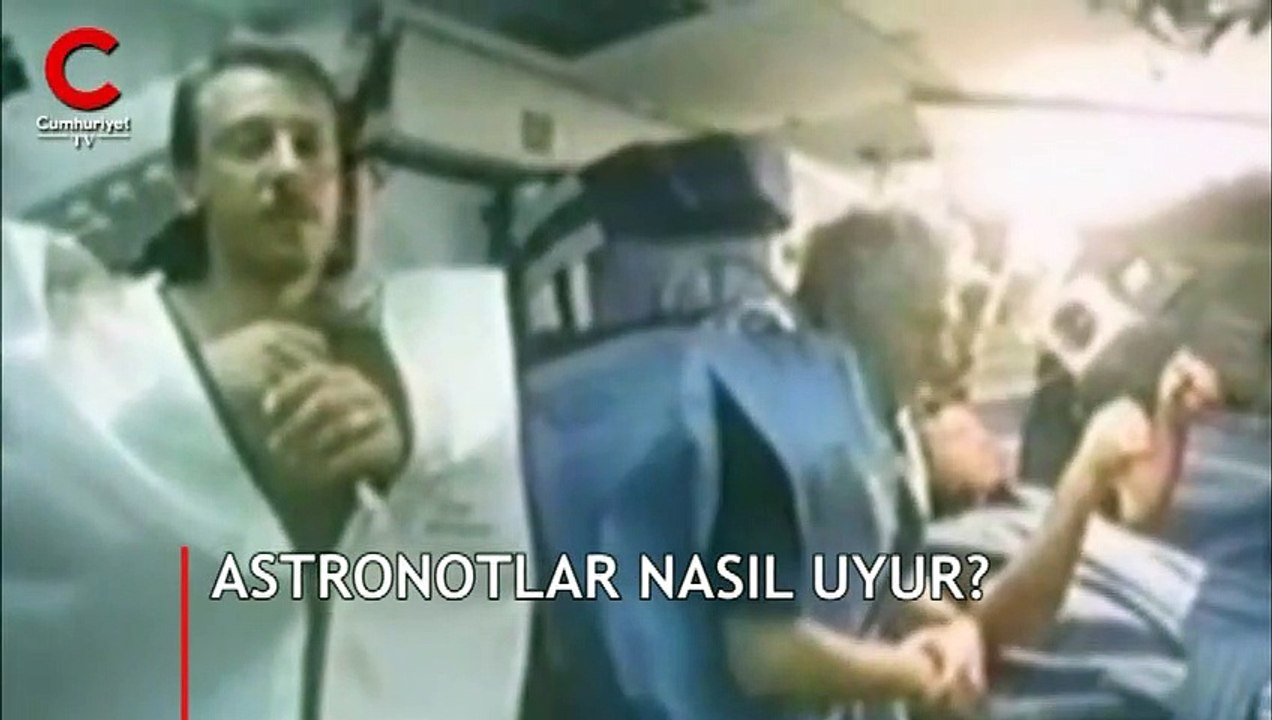 Astronotlar nasıl uyur?