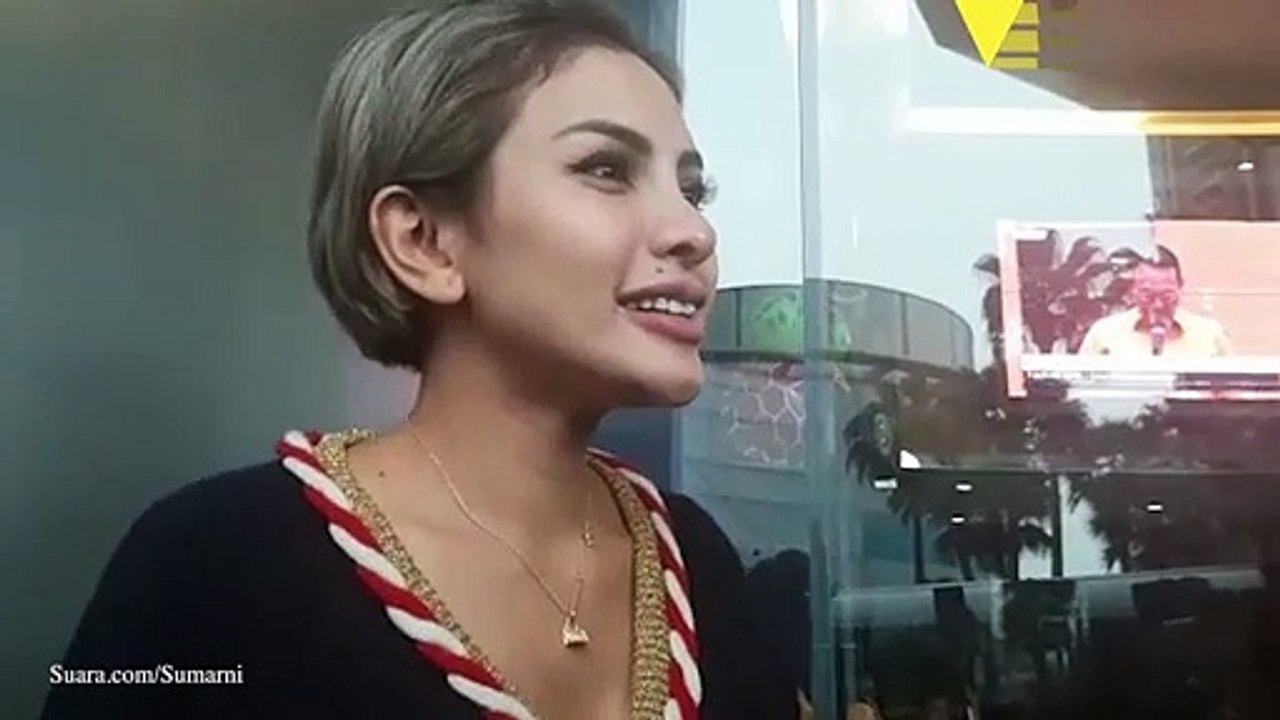 Blak-Blakan Nikita Mirzani soal Dilamar Bule Berondong