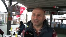İstanbul 4. İdare Mahkemesi, Tarihi Eminönü Turizm Balık Ekmek Kooperatifi'nin başvurusu üzerine balık ekmek teknelerinin boşaltılması konusunda yürütmenin durdurulmasına karar verdi. Kararla birlikte balıkçılar bir süre daha Eminönü’nde f