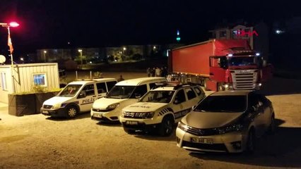 Kütahya'da, tır'da 95 şişe kaçak içki ele geçirildi