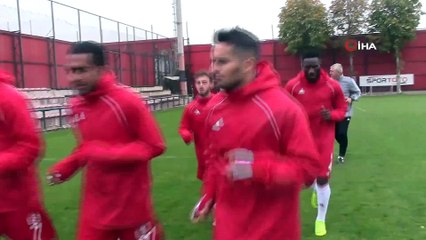 Sivasspor yağmur altında çalıştı
