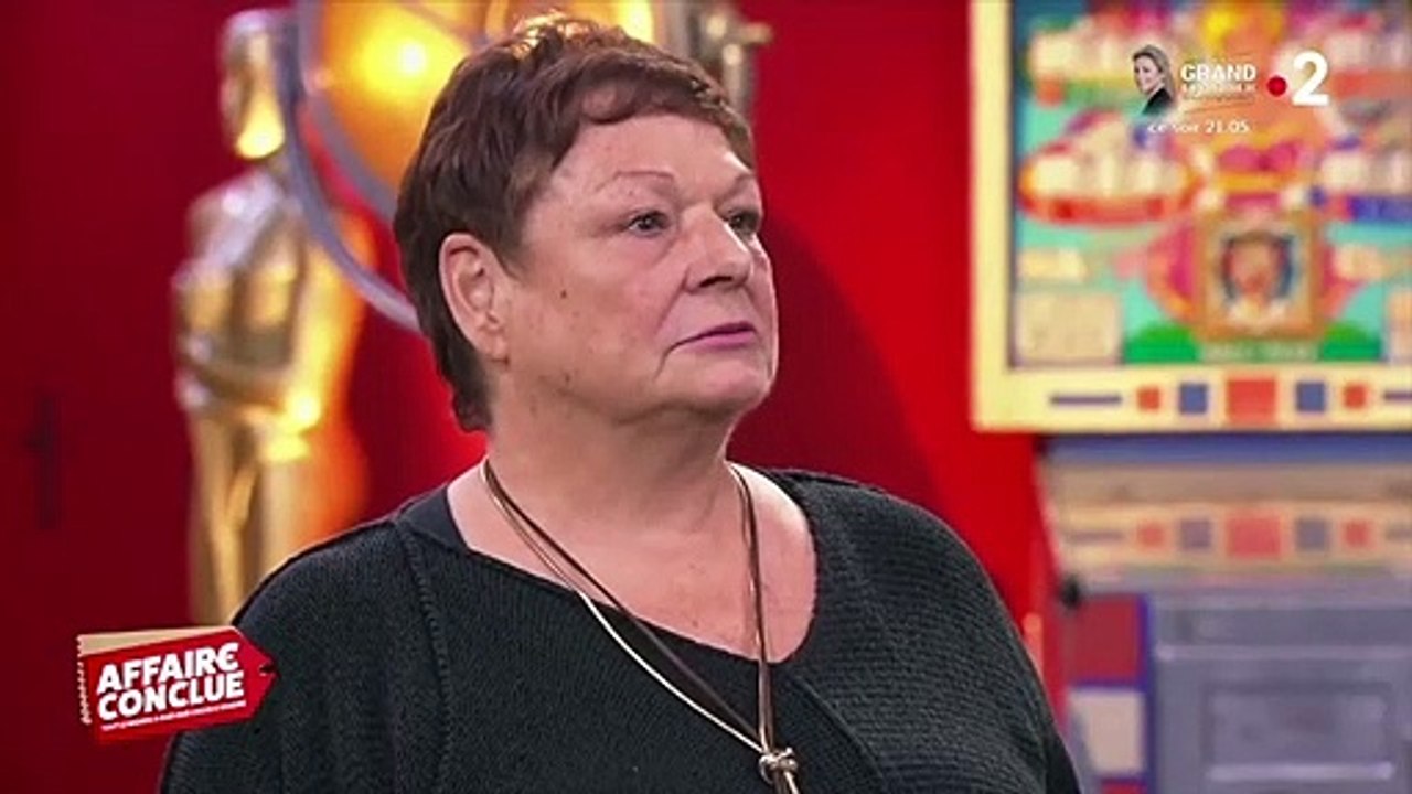 Affaire Conclue : Sophie Davant amusée par un objet