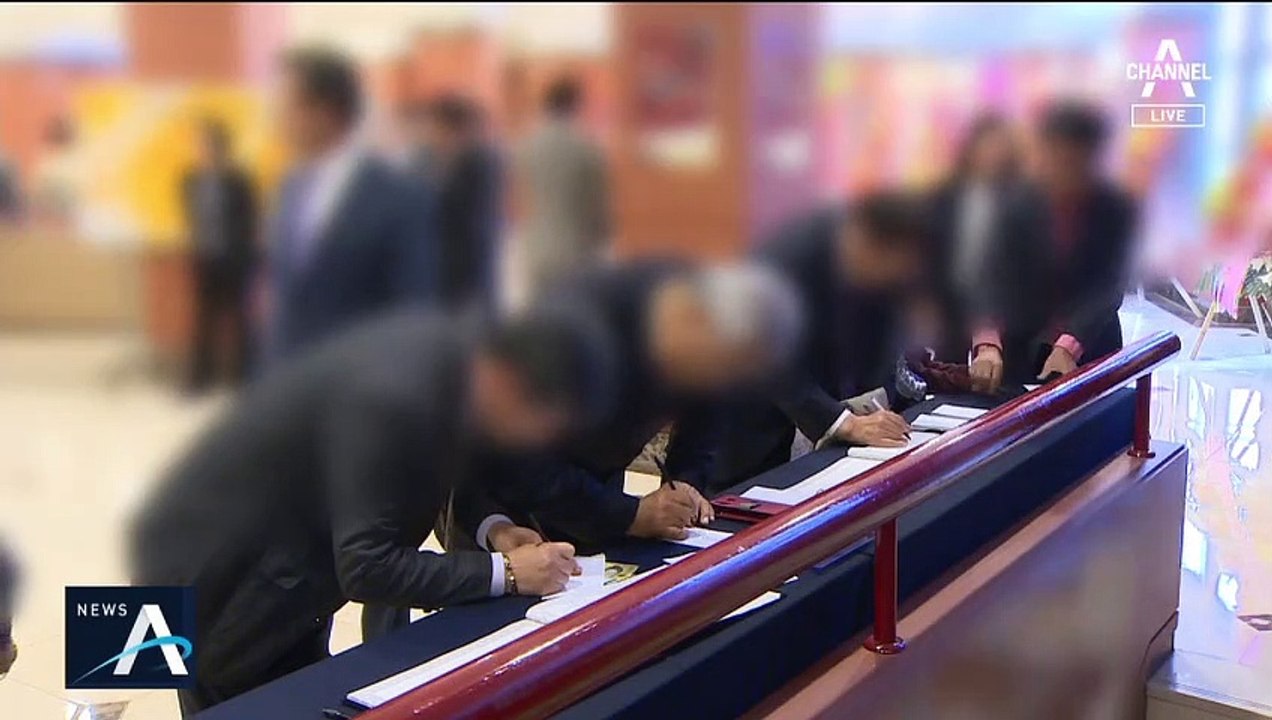 카드에 수표까지…국회의원 출판기념회, ‘깜깜이 모금회’?