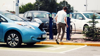 New Tech Can Fully Charge an Electric Car in Just 10 Minutes