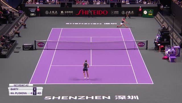 Barty battles back to beat Pliskova