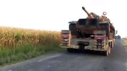 Devriye öncesi sınır hattına tank sevkiyatı