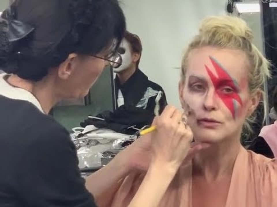 Laeticia Hallyday  découvrez son déguisement tr...