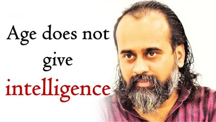 Age does not give intelligence || Acharya Prashant, with youth (2013)