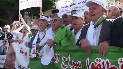 Comemoração com protestos