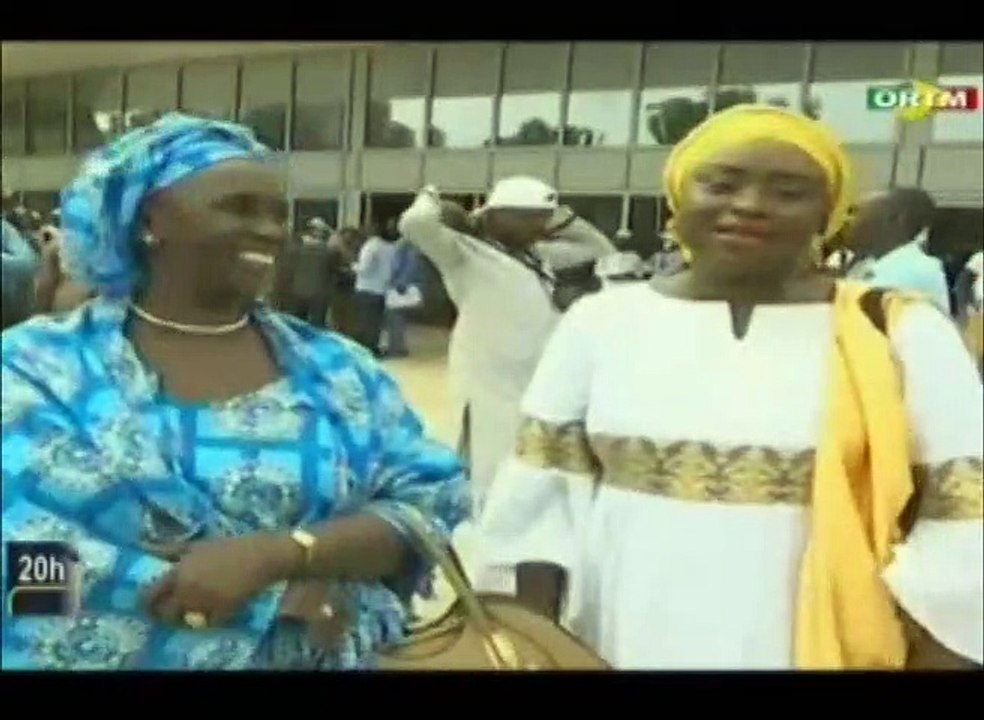 ORTM - Remise de clé de motos au Ministère de l’aménagement pour le 5e recensement général de la population et de l’habitat par le Ministre de l’agriculture