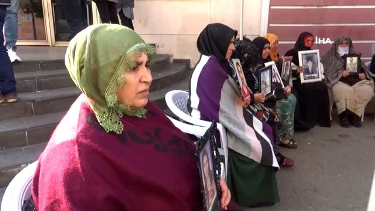 HDP önündeki ailelerin evlat nöbeti 2'nci ayına girdi