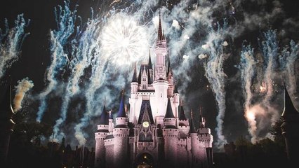 Transforman la silla de ruedas de su hija en la carroza de la Cenicienta para Halloween