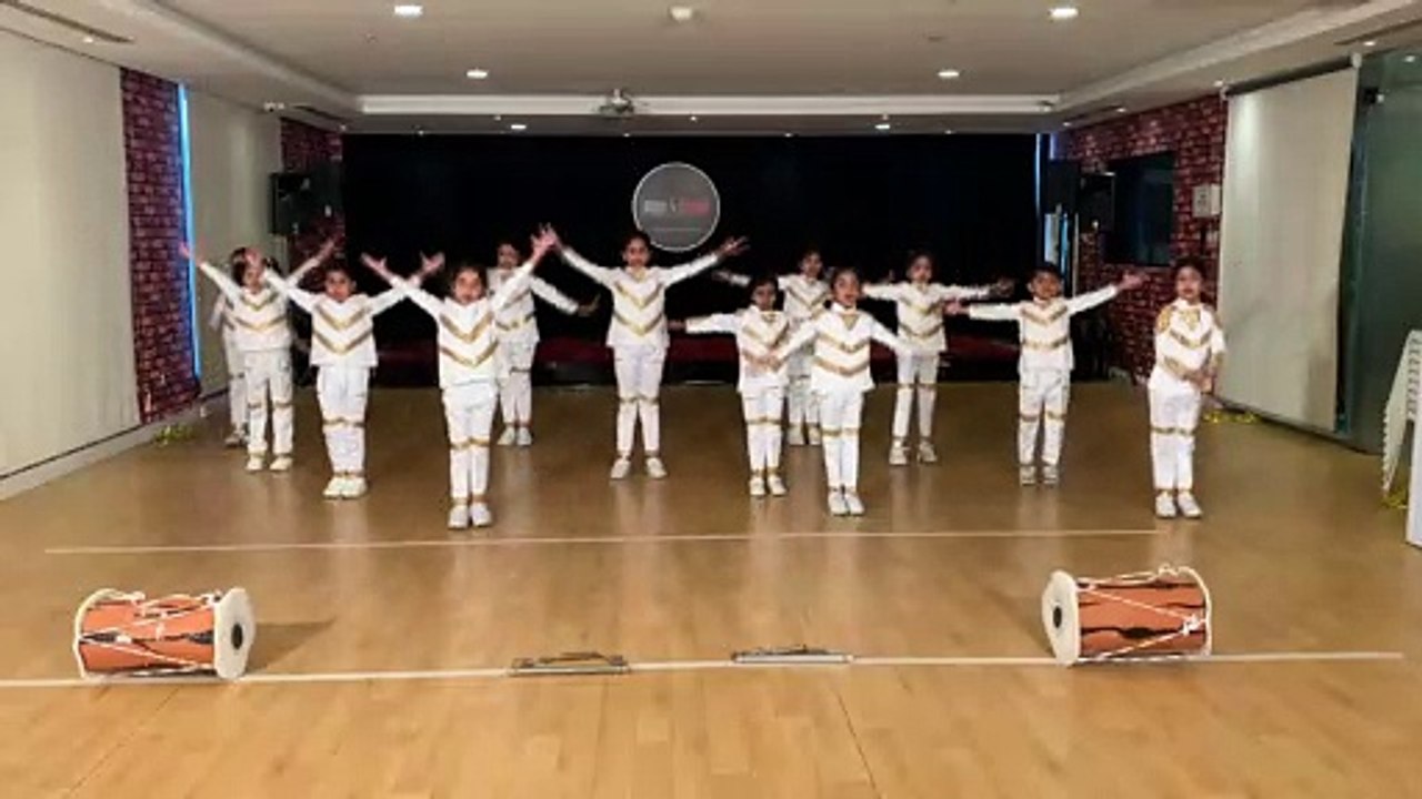 IndyWood Talent Hunt 2019 @ UAE Chapter- Choreo Nite - Aishwarya & Team SNS video