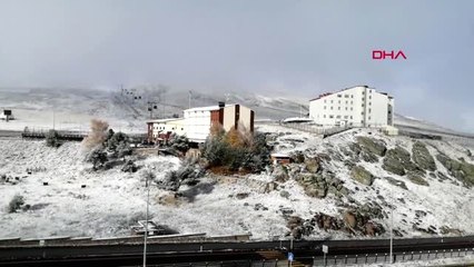 Скачать видео: Kayseri erciyes kayak merkezi, beyaza büründü