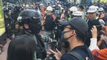 Policía prohíbe dos marchas autorizadas en Hong Kong tras enfrentamientos