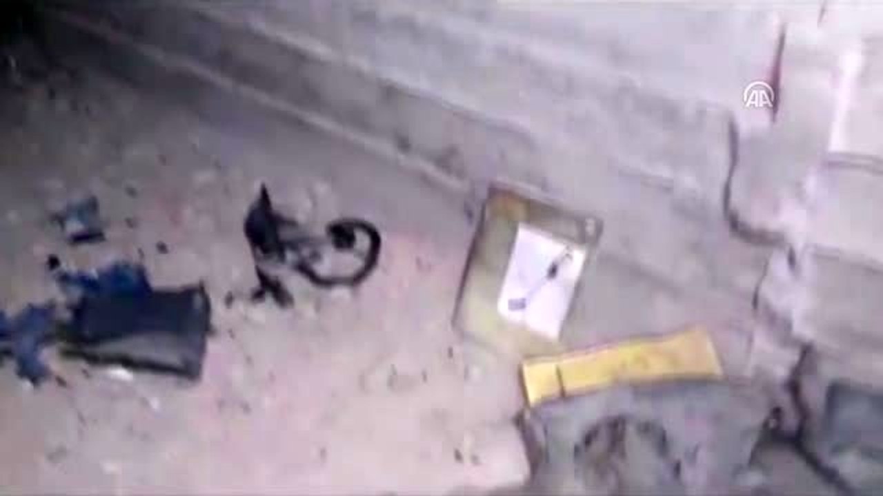 PKK/YPG'ye ait karargâh olarak kullanıldığı değerlendirilen binanın içine açılan tünel tespit...