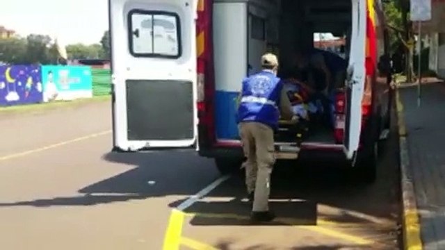 Motociclista se fere após sofrer queda nas proximidades do Zoológico