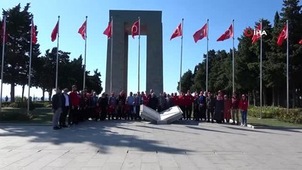 Suriyeli ve Iraklı Araplar, Çanakkale şehitliğinde atalarını ziyaret etti
