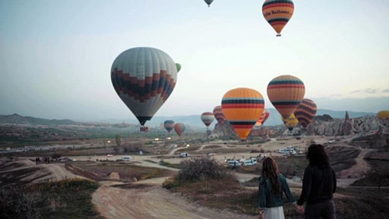 Taryn Elliott - Hot Air Balloons in Göreme - Human/Art/Nature (No Copyright Video 21)