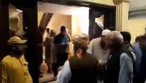 Maulana Fazal-ur-Rehman Ka Sathi Maulana Se Naraaz - Maulana Ki Manane Ki Koshish (Video)