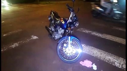 Dois homens ficam feridos em acidente entre motos na Av. Brasil