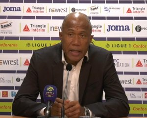 12e j. - Kombouaré: "A vouloir attaquer comme des fous, on s'expose"