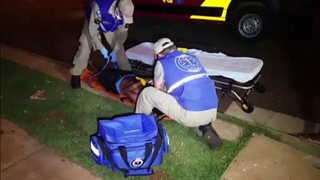 Homem é agredido a chutes e socos no Conjunto Riviera