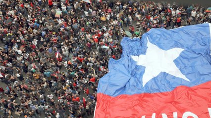 Chile protesters turn against president