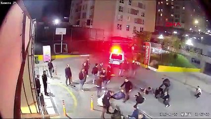 Esenyurt’ta sitede günlük ev kiralama kavgası kamerada