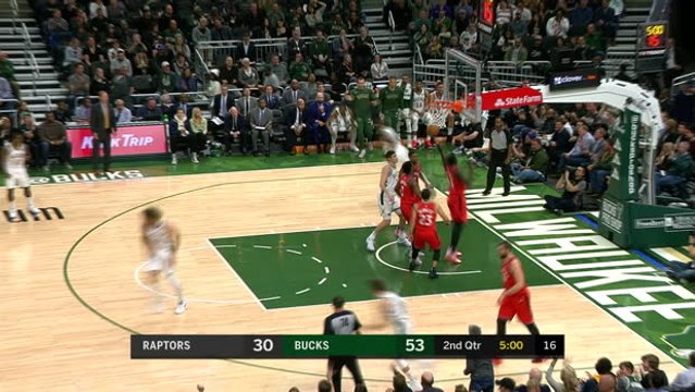 Giannis stars as Bucks down the Raptors