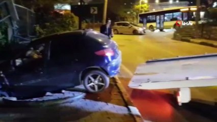 Direksiyon hakimiyetini kaybeden sürücü dereye uçmaktan son anda kurtuldu