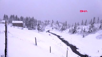 Yaylalar beyaza büründü, yaylacılar dönüşe geçti