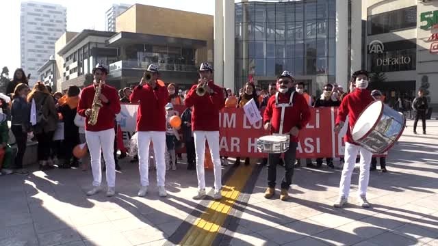 Lösemi hastalarına maskeli destek