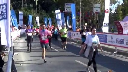 İstanbul Maratonu'nda halk koşusu tamamlandı