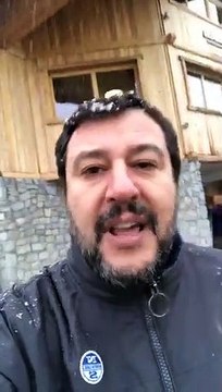 Matteo Salvini sotto la neve: Nuove tasse, daremo battaglia giorno e notte - Val Gardena 3.10.19