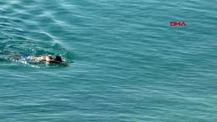 Antalya'da kasımda deniz keyfi