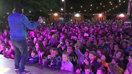 Ora News - Festë në Pogradec, vera dhe gështenja shtojnë numrin e turistëve